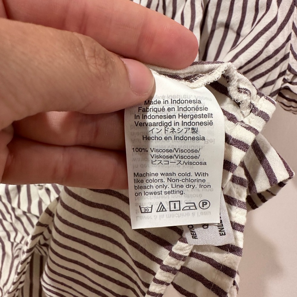 Madewell Black and White Tiered Short Sleeve Blouse - Picture 4 of 7